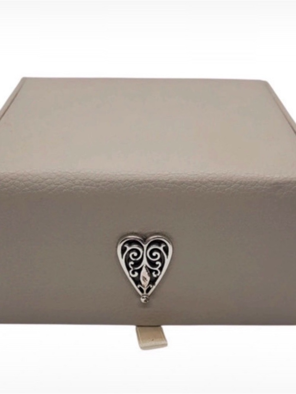 Brighton Cream Leather Jewelry Box with Silver Heart Accent - Picture 5 of 7